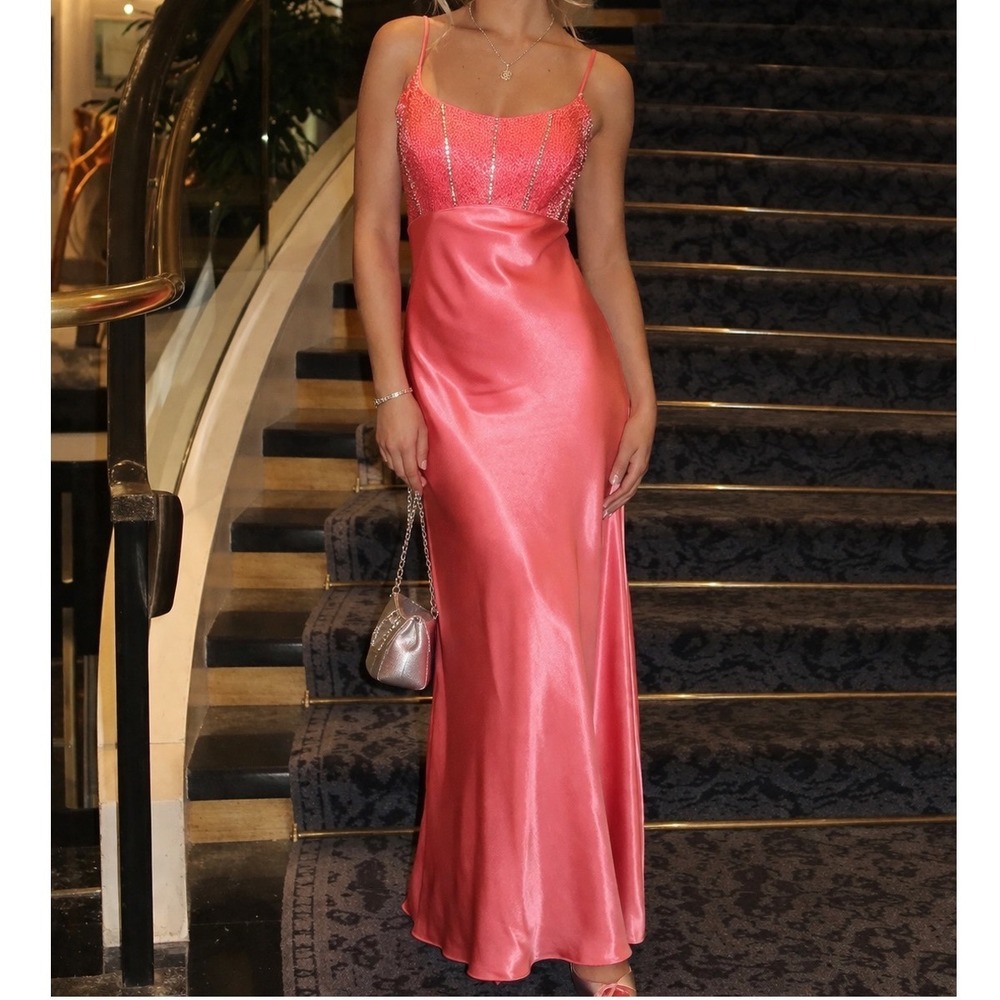 Cache Vintage Y2K Coral‎ Pink Beaded Satin Prom Gown Back Formal Dress 9/10 K2